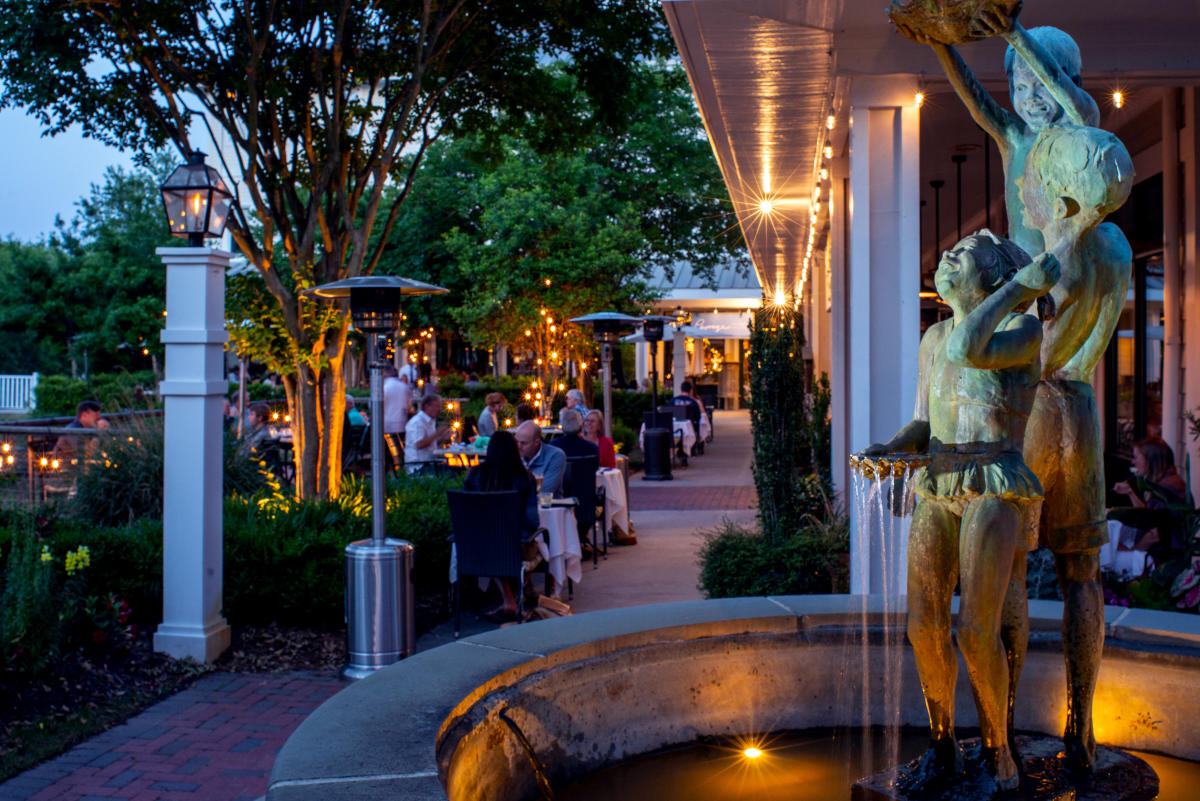 Patio dining at the Brasserie du Soleil in Lumina Station.