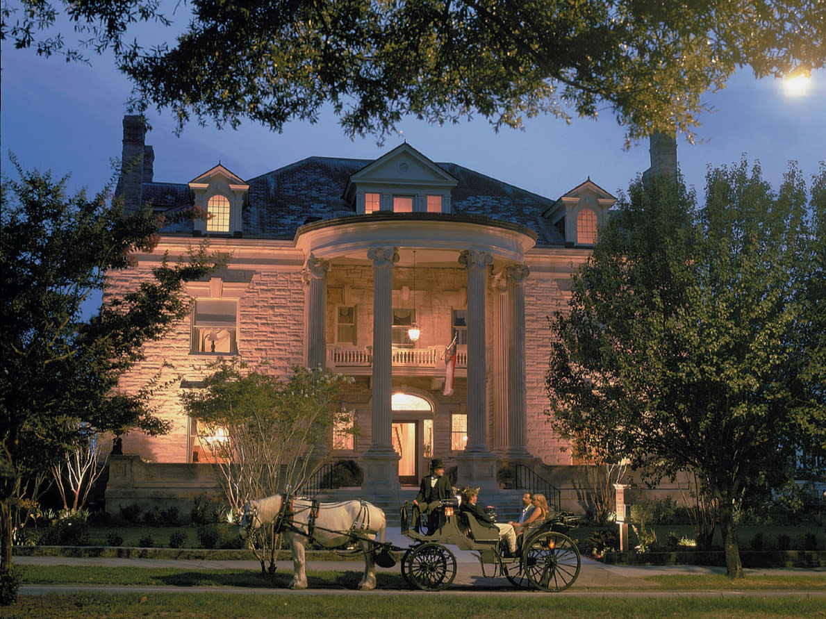 Graystone Inn at night